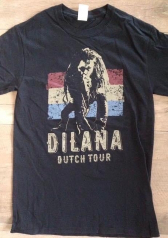 Dilana Dutch Tour shirt, image of Dilana singing in front of Dutch flag